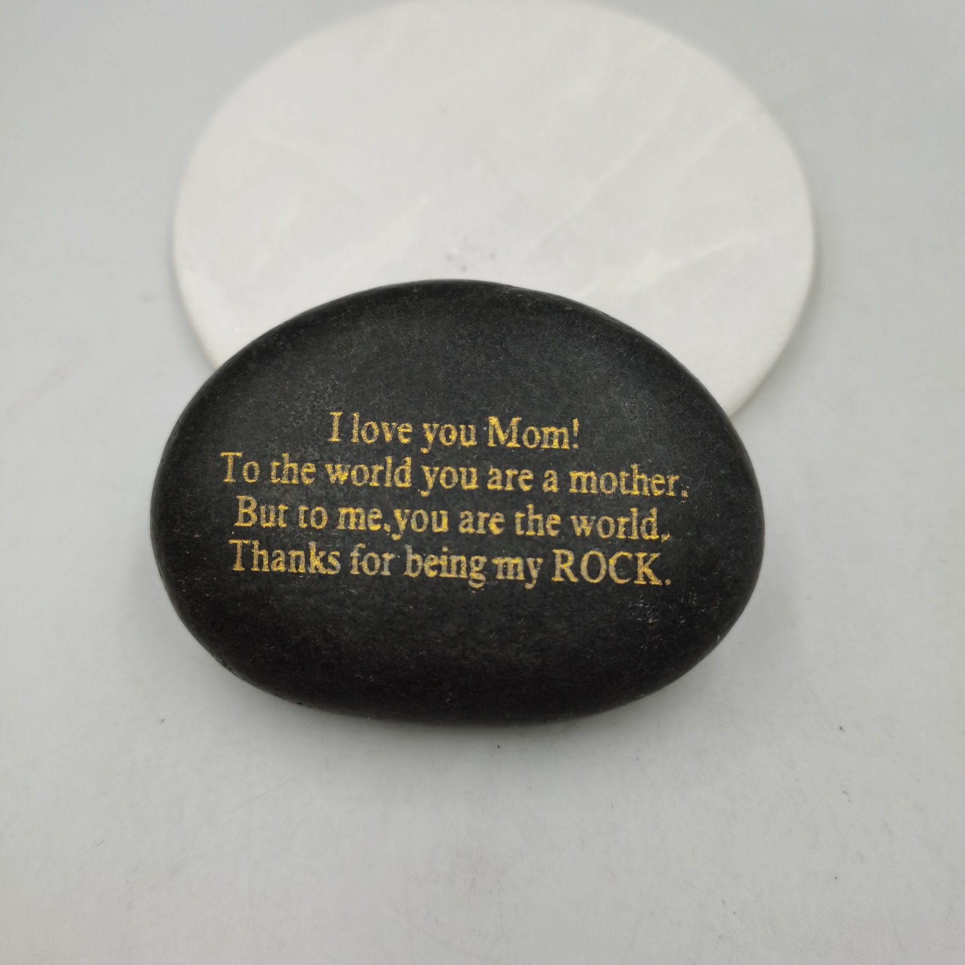 靈壽縣德仁礦產(chǎn)品加工廠 跨界融合，打造保健電器配件新標(biāo)桿